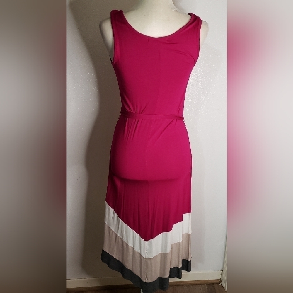 DESIGN STORY DRESS - Picture 3 of 5